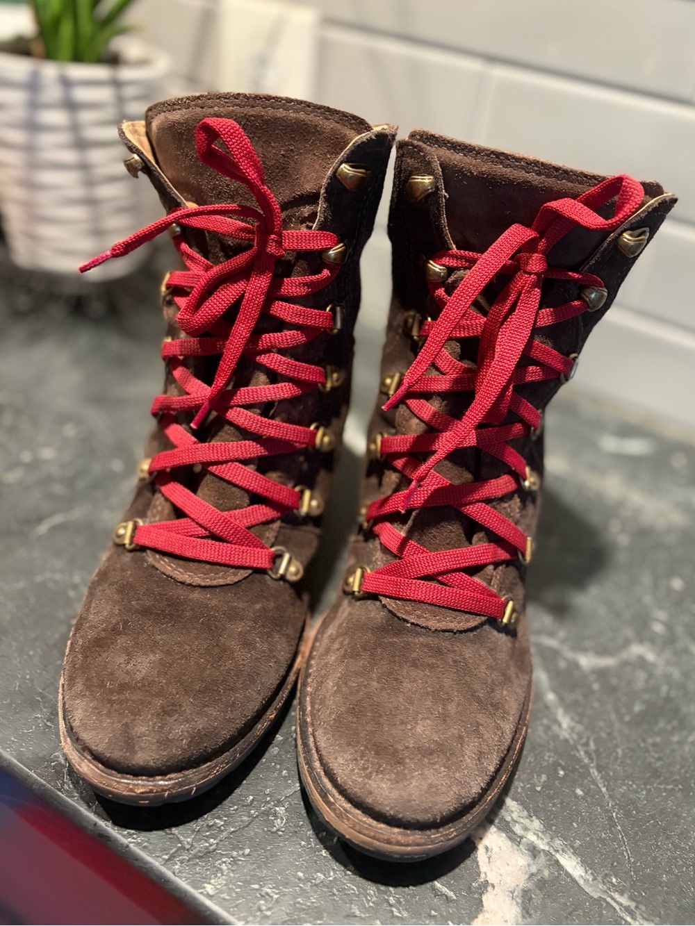 L.L. Bean Deerfield Alpine Brown Suede Lace-Up Ankle Boots with Red Laces - Picture 3 of 11